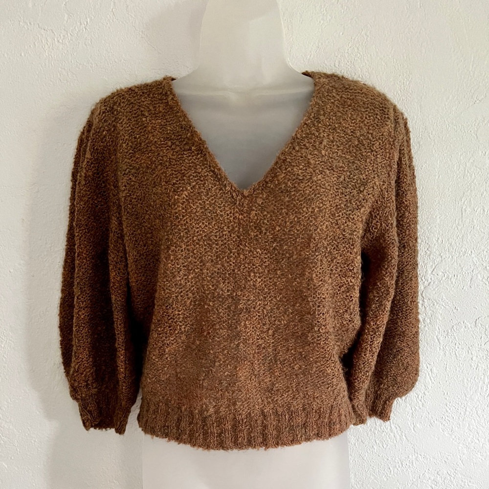 Vintage Cropped Sweater w/ Puffed Sleeves